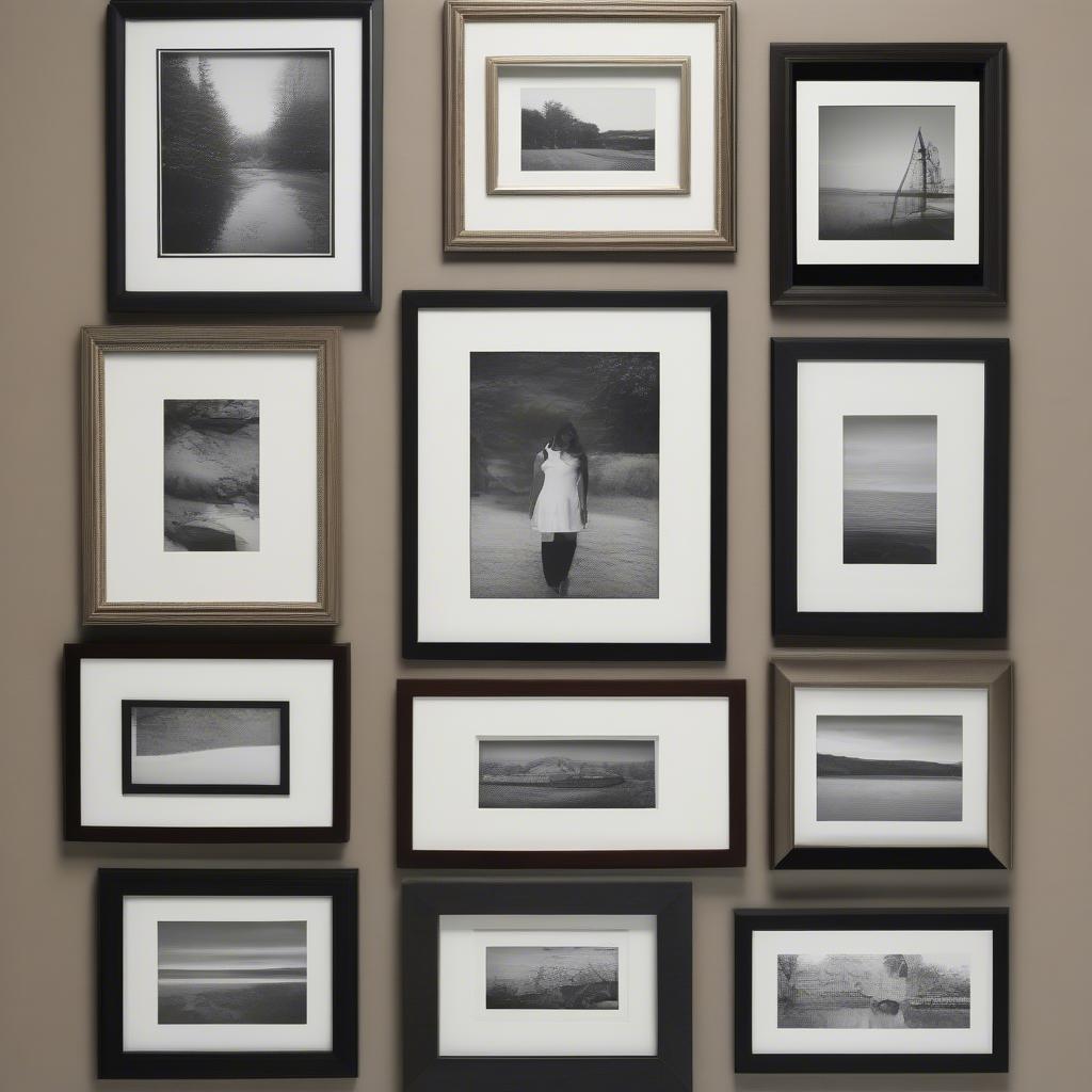 Different Frame Styles and Materials for 24x36 Artwork: Wood, Metal, and Composite Frames in Various Styles