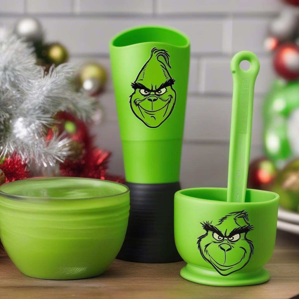 Grinch Spatula and Measuring Cups